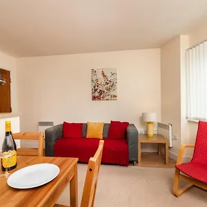 Oakstays St James' Gem Apartment